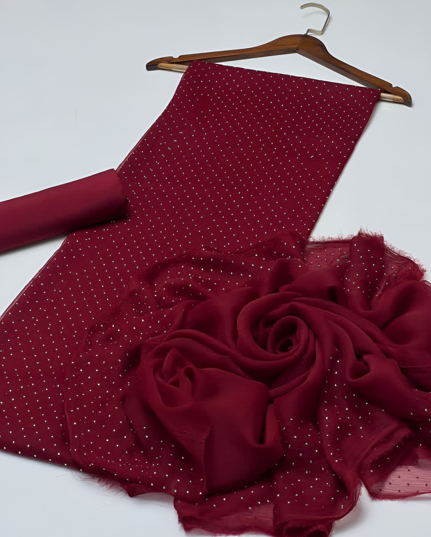 Luxury Diamond Stone Suit