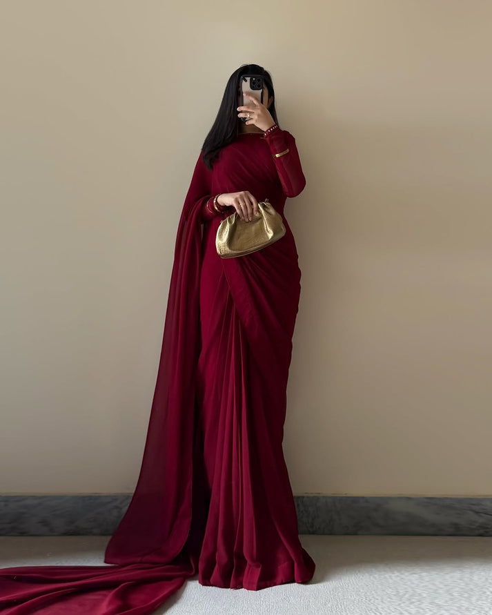 Elegance Chiffon Saree With Lace Work Blouse